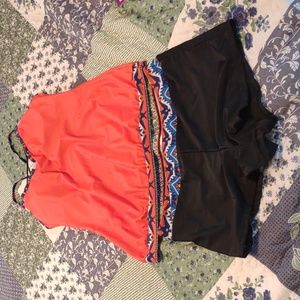 Woman's plus size tankini swim suit.